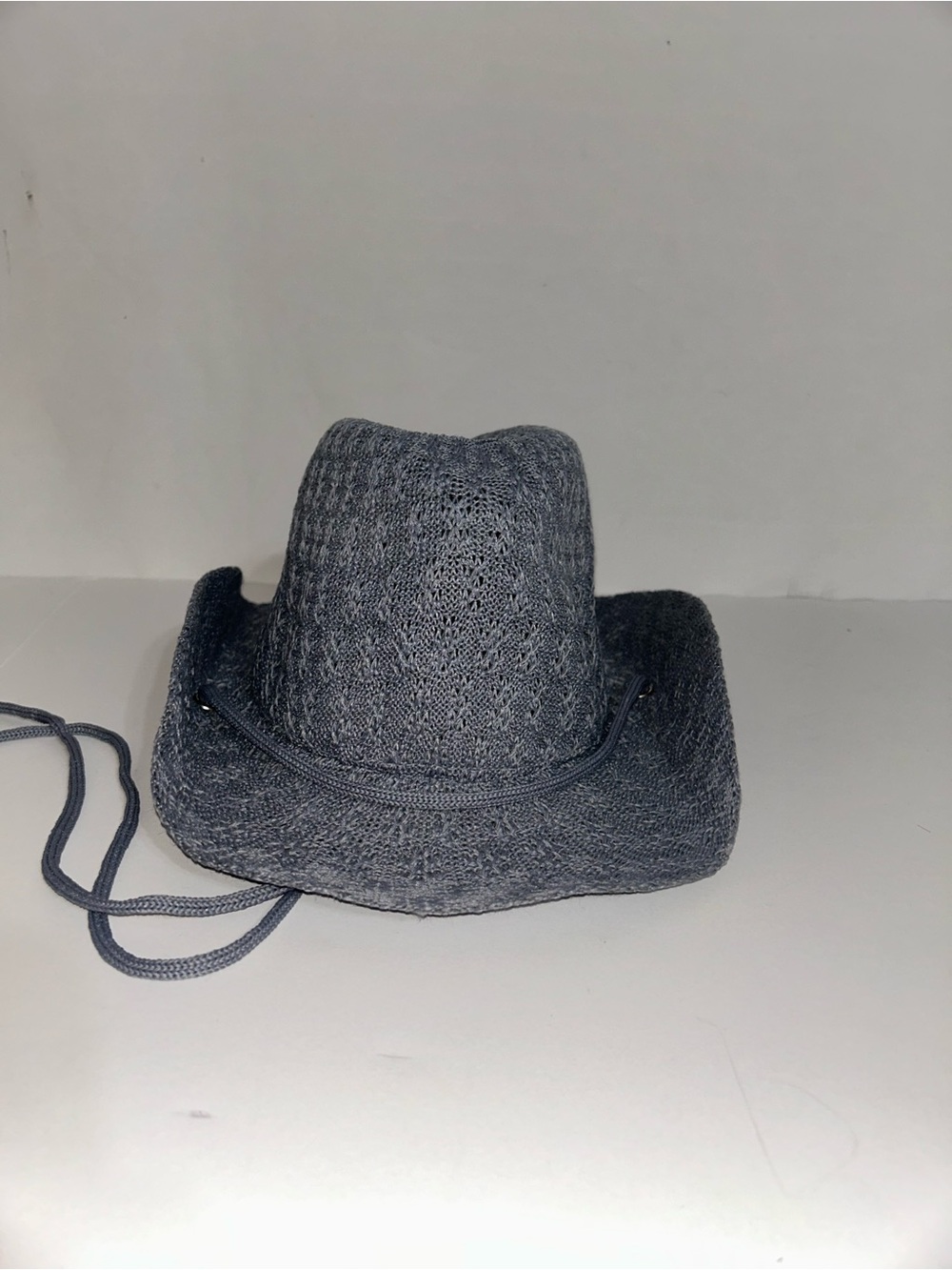 Women's Gray Knit Cowboy Hat with Chin Cord